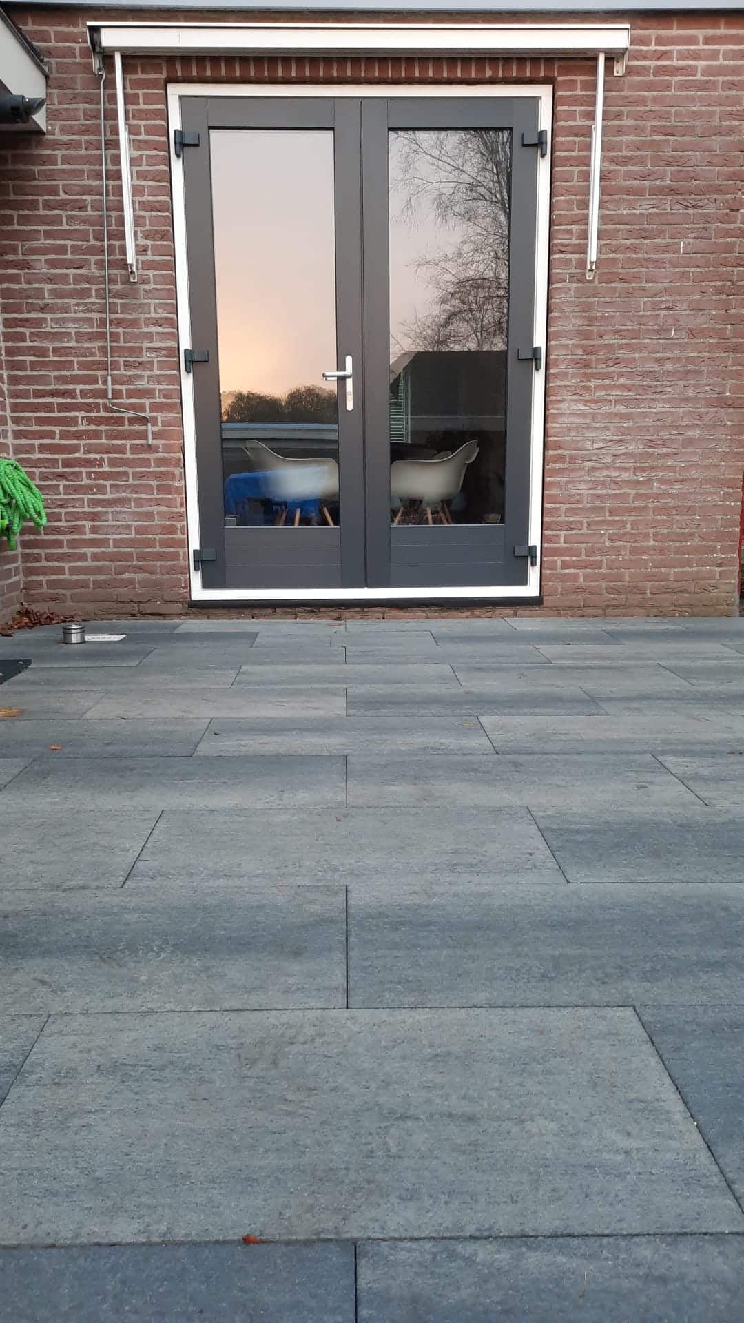 Kunststof kozijnen en gevelbekleding Nij Beets