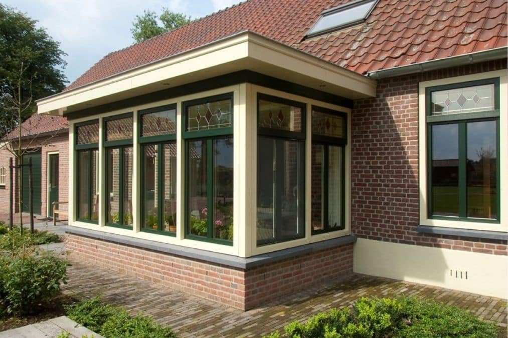 Onderhoudsarme kunststof kozijnen in landelijke woning