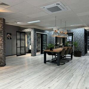 Sfeervolle showroom van Markant in Oosterwolde