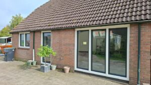 Kunststof kozijnen en openslaande deuren in woning Boijl